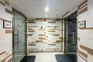 6801 Collins Ave, Miami Beach, FL 33141 - Photo 37