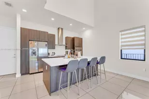 8822 NW 161st Terrace, Miami Lakes, FL 33018 - Photo 7