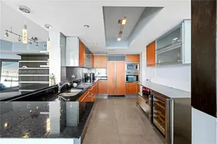 400 Alton Rd, Miami Beach, FL 33139 - Photo 11