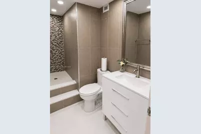 3001 S Ocean Dr #1513, Hollywood, FL 33019 - Photo 15