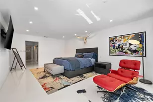 5055 N Bay Rd, Miami Beach, FL 33140 - Photo 7