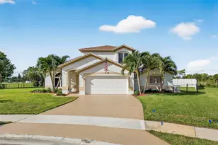 112 Camelot Ct, Royal Palm Beach, FL 33411 - Photo 85