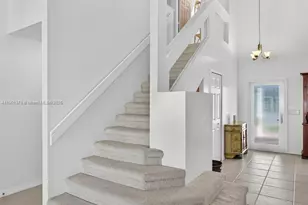 112 Camelot Ct, Royal Palm Beach, FL 33411 - Photo 37