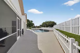 112 Camelot Ct, Royal Palm Beach, FL 33411 - Photo 51