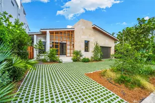 1815 Fairhaven Pl, Miami, FL 33133 - Photo 3