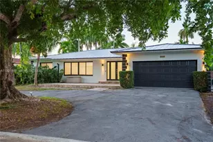 1141 N North Lake Dr, Hollywood, FL 33019 - Photo 87