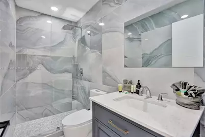 1141 N Northlake Dr, Hollywood, FL 33019 - Photo 43