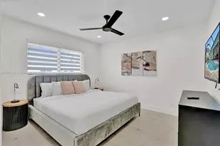 1141 N North Lake Dr, Hollywood, FL 33019 - Photo 25