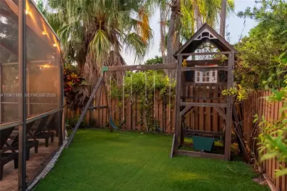 1141 N Northlake Dr, Hollywood, FL 33019 - Photo 77