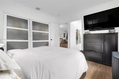 10070 N Miami Ave, Miami Shores, FL 33150 - Photo 21