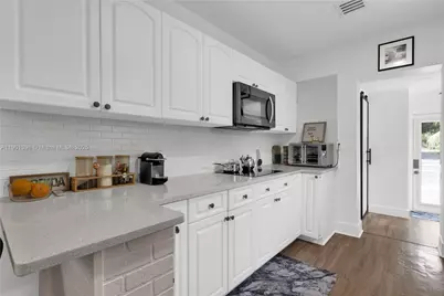 10070 N Miami Ave, Miami Shores, FL 33150 - Photo 15