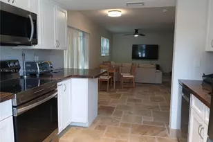 1945 NW 4th Ave, Boca Raton, FL 33432 - Photo 7