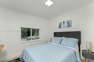 260 NE 46th St, Miami, FL 33137 - Photo 17