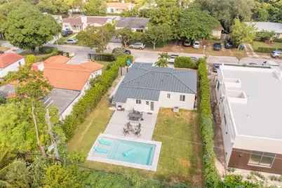 260 NE 46th St, Miami, FL 33137 - Photo 29