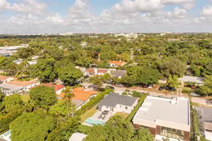 260 NE 46th St, Miami, FL 33137 - Photo 33