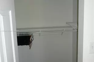 10811 NW 7th St, Miami, FL 33172 - Photo 9