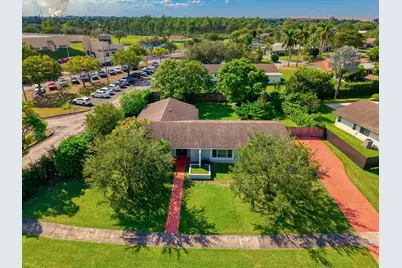 10860 SW 124th Rd, Miami, FL 33176 - Photo 39