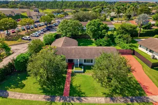 10860 SW 124th Rd, Miami, FL 33176 - Photo 39