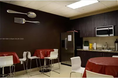 15800 Pines Blvd #324, Pembroke Pines, FL 33027 - Photo 3