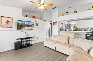 17320 NW 66th Pl, Hialeah, FL 33015 - Photo 9