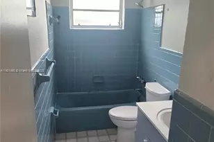 1648 NW 28th Ave, Miami, FL 33125 - Photo 9