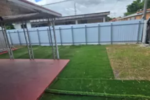 1648 NW 28th Ave, Miami, FL 33125 - Photo 13