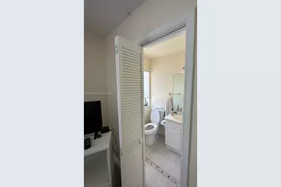 6600 NE 22nd Way #2322, Fort Lauderdale, FL 33308 - Photo 9