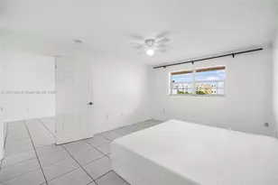 18001 N Bay Rd, Sunny Isles Beach, FL 33160 - Photo 23