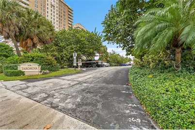 1936 S Ocean Dr #10B, Hallandale Beach, FL 33009 - Photo 3