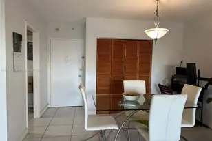 400 Kings Point Dr, Sunny Isles Beach, FL 33160 - Photo 5