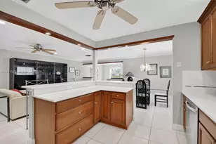 3810 Rowena Cir, West Palm Beach, FL 33417 - Photo 9