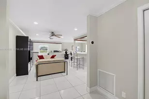 3810 Rowena Cir, West Palm Beach, FL 33417 - Photo 9
