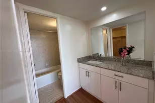 1301 NE Miami Gardens Dr, Miami, FL 33179 - Photo 21