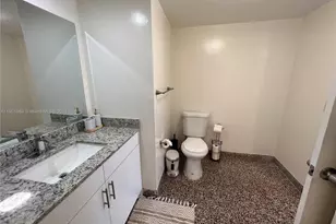 1301 NE Miami Gardens Dr, Miami, FL 33179 - Photo 37