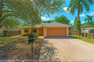 222 NW 14th St, Homestead, FL 33030 - Photo 1