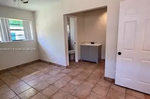 222 NW 14th St, Homestead, FL 33030 - Photo 9