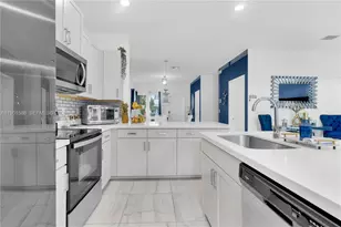 856 SE 16th Ct, Homestead, FL 33034 - Photo 11