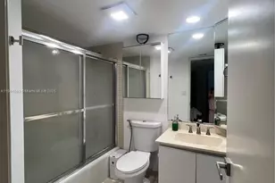 520 Brickell Key Dr, Miami, FL 33131 - Photo 31