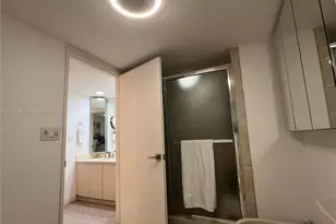 520 Brickell Key Dr, Miami, FL 33131 - Photo 21