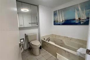 520 Brickell Key Dr, Miami, FL 33131 - Photo 23