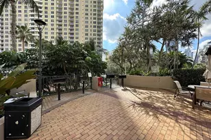 520 Brickell Key Dr, Miami, FL 33131 - Photo 57