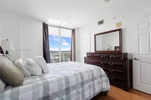 900 SW 8th St, Miami, FL 33130 - Photo 21