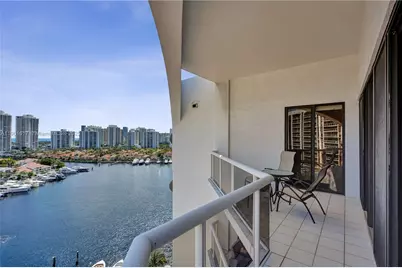 3610 Yacht Club Dr #PH07, Aventura, FL 33180 - Photo 21