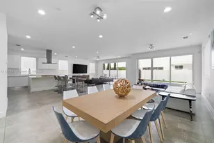 7540 NW 97th Pl, Doral, FL 33178 - Photo 9