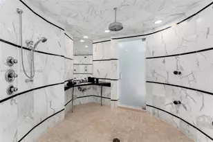 4391 Collins Ave, Miami Beach, FL 33140 - Photo 31