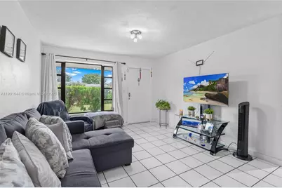 6910 SW 24th Ct, Miramar, FL 33023 - Photo 5