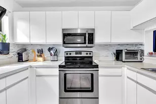 875 NW 99th Ave, Plantation, FL 33324 - Photo 21