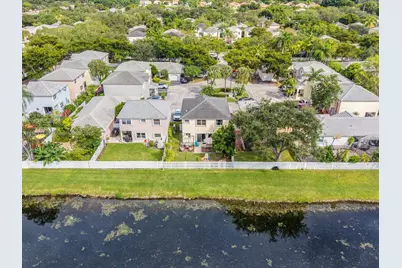 875 NW 99th Ave, Plantation, FL 33324 - Photo 57