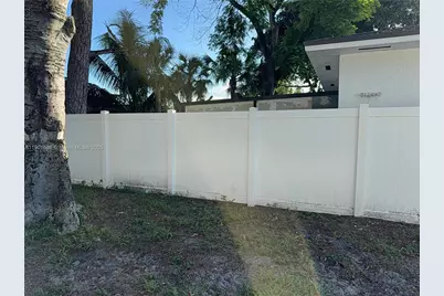 2051 NW 152nd Ter, Miami Gardens, FL 33054 - Photo 3