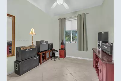 302 NW 120th Dr, Coral Springs, FL 33071 - Photo 23